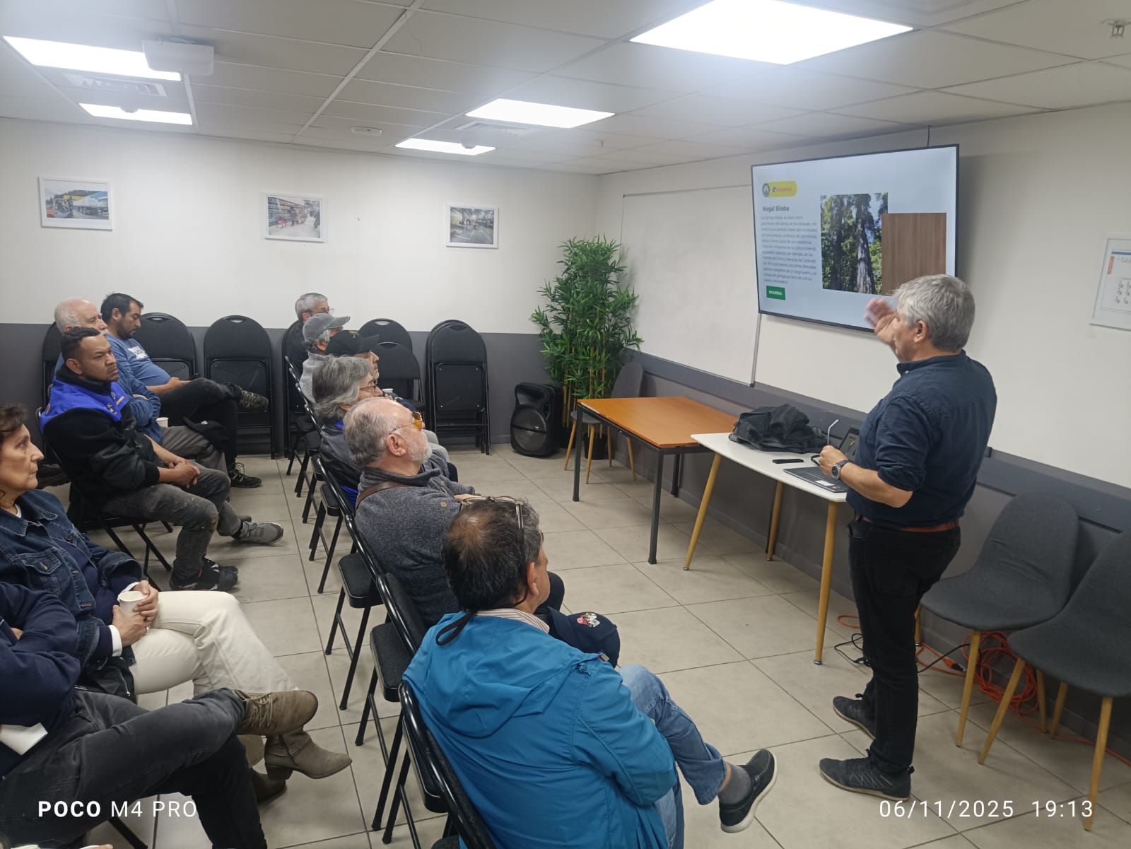 foto capacitaciión presencial sodimac