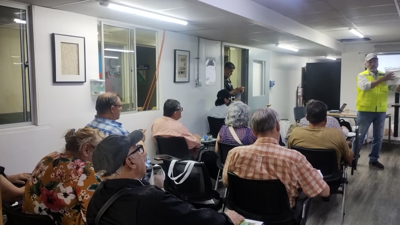 foto capacitaciión presencial sodimac