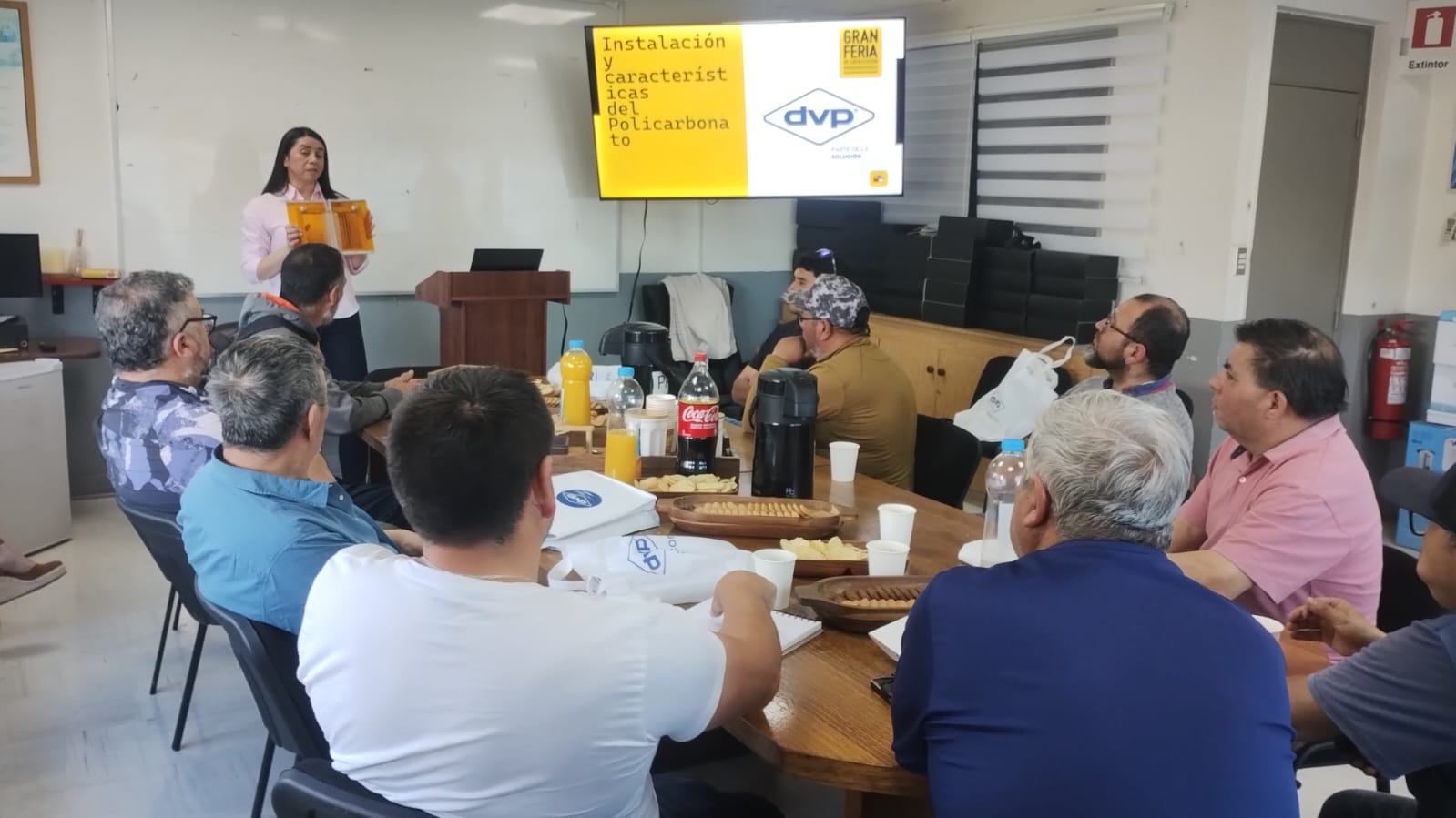 foto capacitaciión presencial sodimac