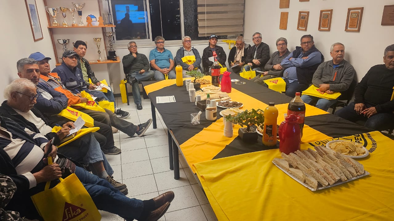 foto capacitaciión presencial sodimac